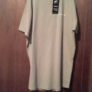 Alphalete men's t shirt